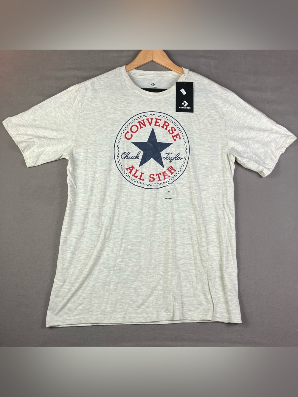 Converse Chuck Taylor All Star Men’s Size M Short Sleeve Graphic T-Shirt NWT. Ne